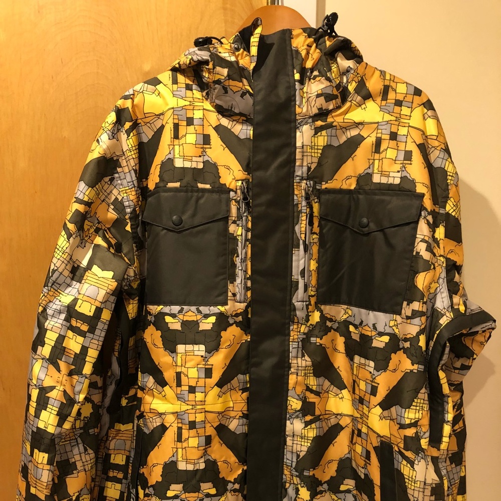 Mens Grenade Snowboard Jacket Size XL- NWT